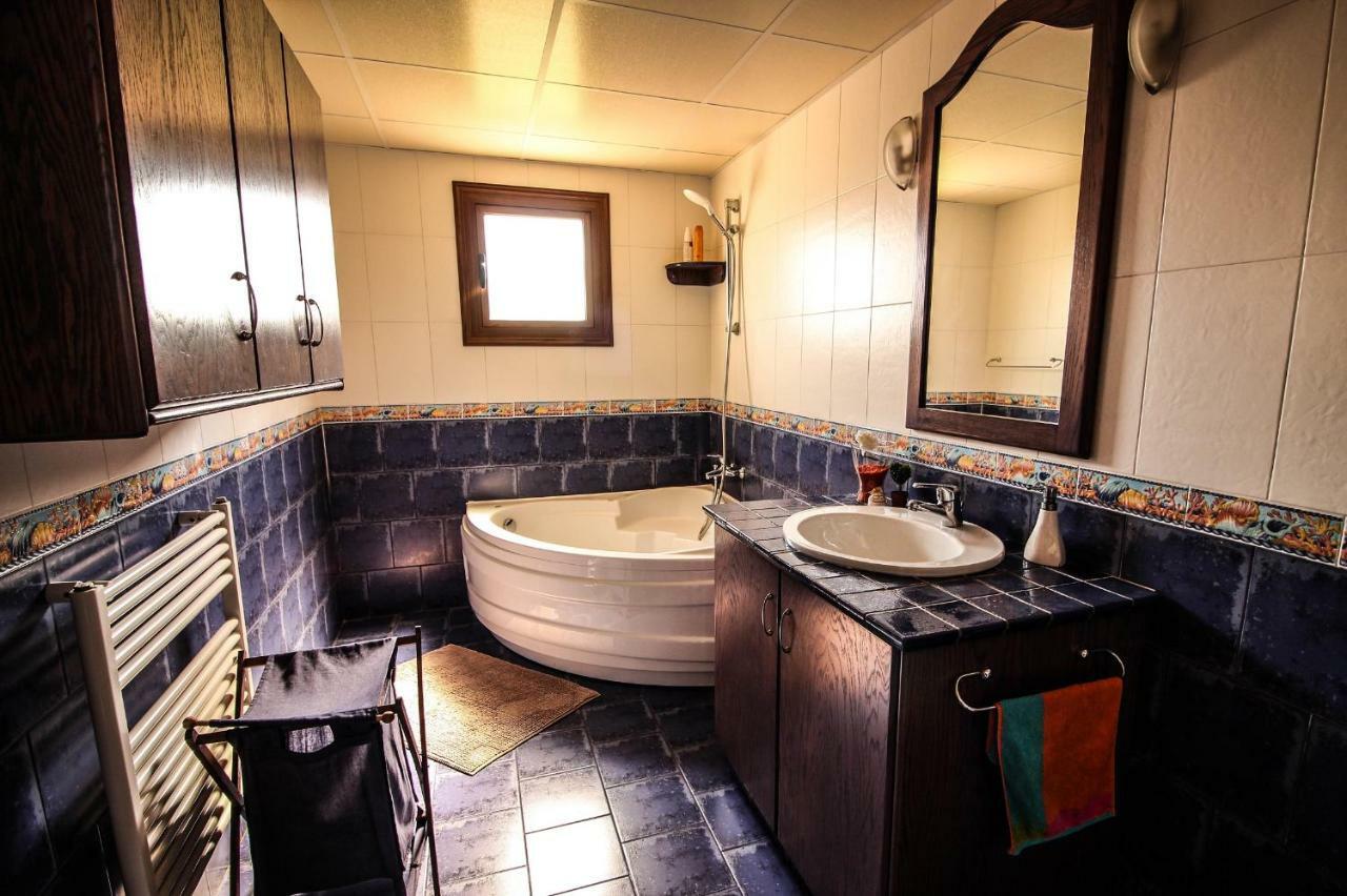 Вилла Rustic House Xylophaghou Экстерьер фото
