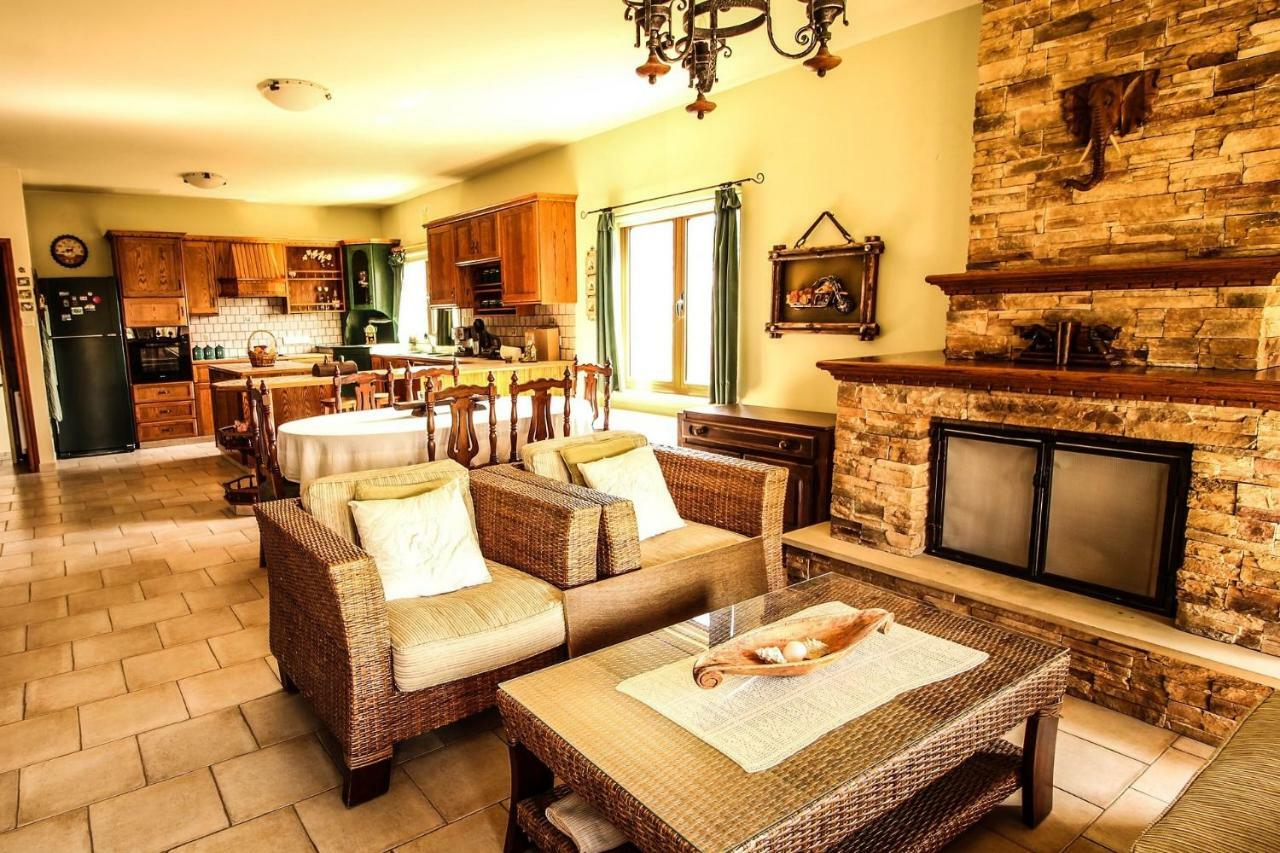 Вилла Rustic House Xylophaghou Экстерьер фото